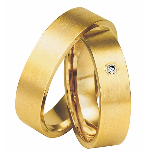 Vigselringar i 18k gult guld med diamant 0,02ct