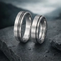 ZJTGR5-006-4-Vigselringar-i-titan-spårad-titan-5mm.webp