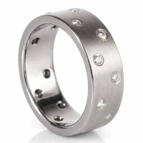 Vigselring i titan med 16 diamanter 0-32 ct