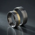 AH-Slubne-4-vigselringar-titan-guld-matt-briljant-handgjorda.webp