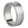 AH-Zebra-1-matt-titanring-med-silverband-925-9mm.webp