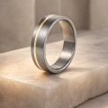 AH-Nova-2-matt-titanring-gult-guld.webp