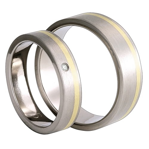 Vigselringar i titan och 18k gult guld med diamant 0,02ct