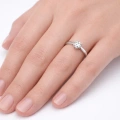 02022-3j-022-diamantring-14k-vitguld-022ct-briljant.webp