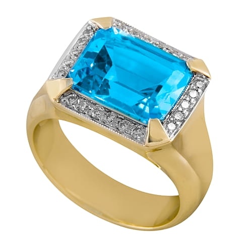 Ring i 14k guld med topas 5-94ct och 22 diamanter 0-21ct