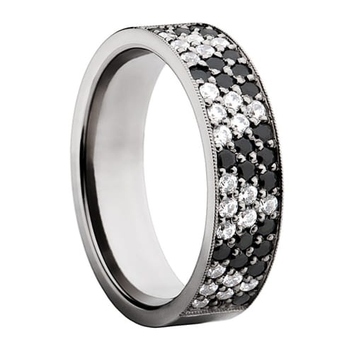 Vigselring i titan med 47 zirkonier Swarovski