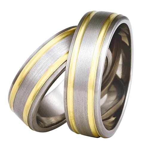 Vigselringar i titan och 18k gult guld