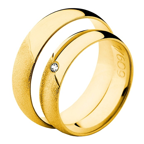 Vigselringar i 14k gult guld med diamant 0,03ct