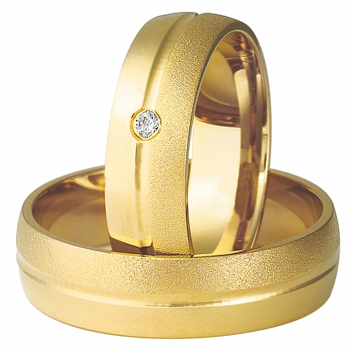 Vigselringar i 18k gult guld med diamant 0,02ct