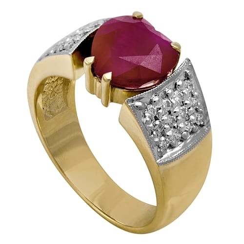 Ring i 14k guld med rubin 2-88ct och 24 diamanter 0-22ct