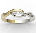 Ring i 14k guld med 3 diamanter 0,04ct