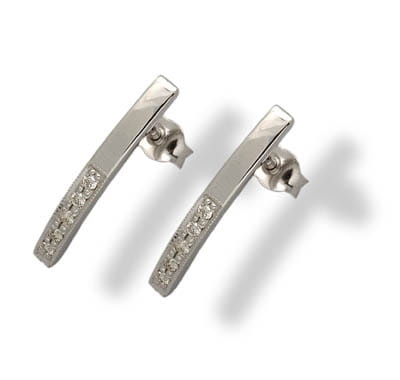 Örhängen i 14k vitt guld med 10 diamanter 0,09ct