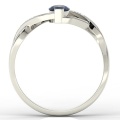 Ring i 14k guld med safir på 0,50ct och 10 diamanter på 0,04ct