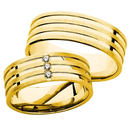 Vigselringar i 18k gult guld med 3 diamanter 0,06ct