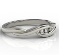 Ring i 14k guld med 3 diamanter 0,04ct