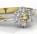 Ring i 14 karat guld med en citrin på 0,08 ct och 6 diamanter på 0,12 ct