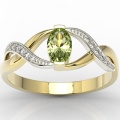 Ring i 14 karats guld med olivin 0,60ct och 10 diamanter 0,04ct