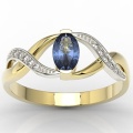 Ring i 14k guld med safir på 0,50ct och 10 diamanter på 0,04ct