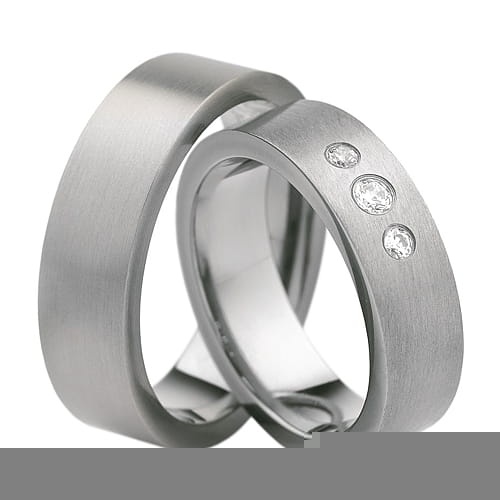 Vigselringar i titan med 3 diamanter 0-17ct